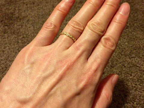 【Satomi Kawakita Jewelryの口コミ】 日本では結婚指輪と言えばプラチナが定番ですが、私は自分のスタイルなど…