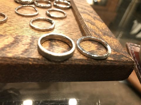 【ichi(イチ)の口コミ】 デザインが他のメーカーのと比べて個性的で可愛く思いました。ペアで購入…