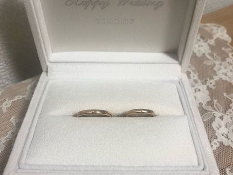 【CHARMY(チャーミー)の口コミ】 結婚指輪はピンクゴールドかゴールドが良いと思い探していました。ブラン…