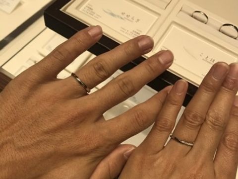 【俄(にわか)の口コミ】 少しだけ動きがあり、女性用には流れに沿って小さいダイヤが入っているの…