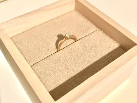 【YUKA HOJO(ユカホウジョウ)の口コミ】 Instagramを見ていた時にYUKA HOJOさんの投稿をたまたま見つけて、デザイ…