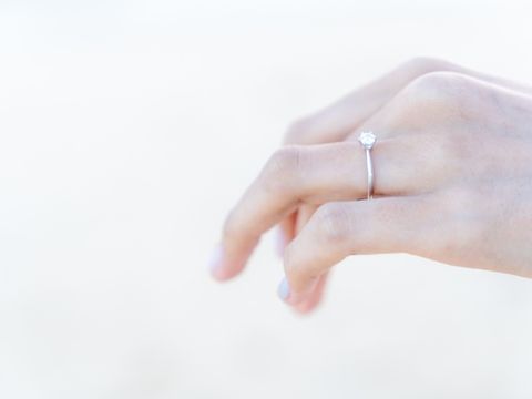 【銀座ダイヤモンドシライシの口コミ】 上品なデザインが多かったように感じました。
写真で見たり、実際に試着し…