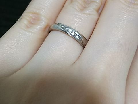 【カオキ　ダイヤモンド専門卸直営店の口コミ】 私の場合、ストレートタイプが一番キレイに見えるデザインでした。あまり…