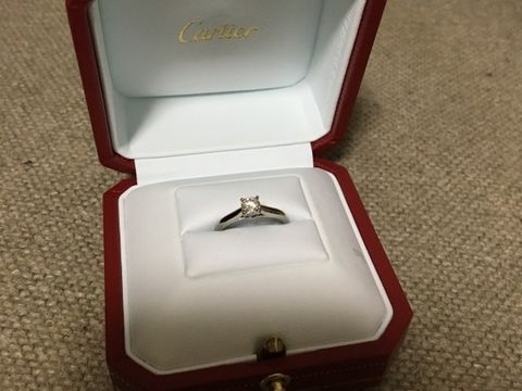【カルティエ(Cartier)の口コミ】 もともと憧れのブランドで、婚約指輪をもらえるならカルティエがいい！と…