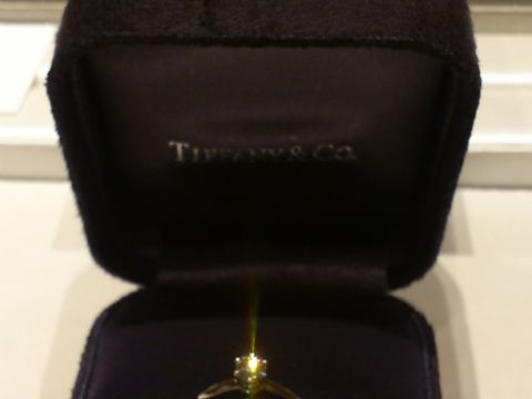 【ティファニー(Tiffany & Co.)の口コミ】 ティファニーが昔から憧れのブランドであり、エンゲージリングは、ティフ…