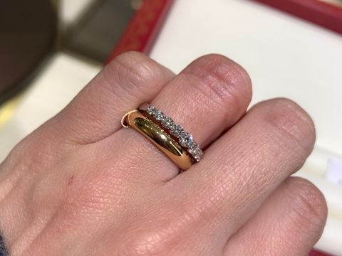 【カルティエ(Cartier)の口コミ】 ゴールドの1895リングです。ピンクゴールドが無かったためゴールドを試着…