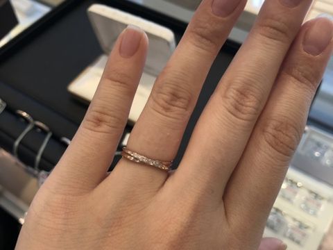 【Ginza Rim(銀座リム)の口コミ】 少し凝ったデザインの指輪を探していて見つけた指輪です。デザインがクロ…