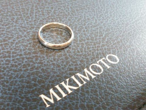 【MIKIMOTO(ミキモト)の口コミ】 今では結婚指輪も、装飾が凝らされていたり様々なデザインのものがでてい…