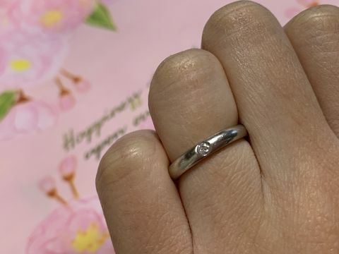 【ハリー・ウィンストン(Harry Winston)の口コミ】 婚約指輪がハリーウィンストンだったので、
揃えることにしました！真ん中…