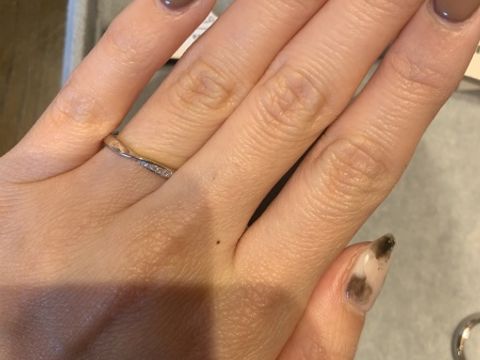 【ケイウノ ブライダル(K.UNO BRIDAL)の口コミ】 シンプルなラインのばかりを考えてましたが、おすすめでと見せてもらった…