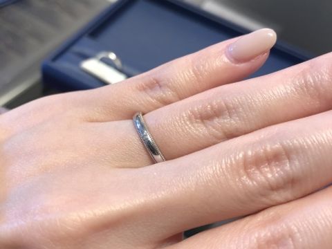 【銀座ダイヤモンドシライシの口コミ】 銀座ダイヤモンドシライシさんのこのミル打ちのデザインは、手のひら側に…