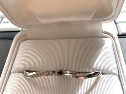 【BIJOUPIKO(ビジュピコ)の口コミ】 プラチナの指輪でペアで１0０,０００円以下です
彼が太さが欲しいというの…