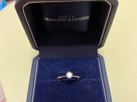 【銀座ダイヤモンドシライシの口コミ】 リングの部分は自分で選び、ダイヤモンドは彼に選んでいただきました。リ…