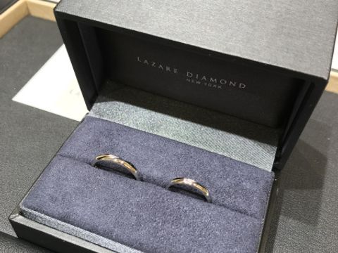 【ラザール ダイヤモンド(LAZARE DIAMOND)の口コミ】 斜めにカッティングされたデザインや捻りのデザインの指輪を探していまし…