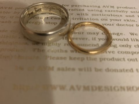 【AVM(アーム)の口コミ】 指輪の内側の彫りの繊細さに感動した事と夫婦2人で考えたデザインを指輪に…