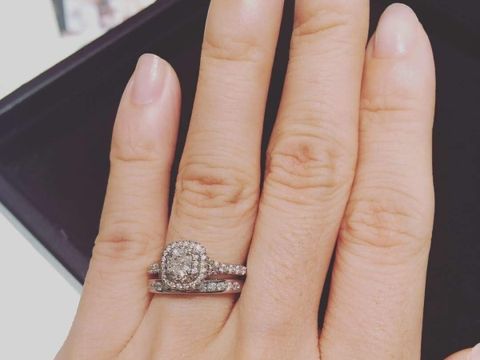 【ティファニー(Tiffany & Co.)の口コミ】 パッと目をひく煌びやかさ。歳をとっても身に付けられる指輪を、と思い探…