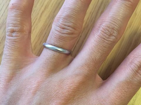 【ラザール ダイヤモンド(LAZARE DIAMOND)の口コミ】 とてもシンプルで飽きがこないデザインです。まず最初に新婦が気に入った…