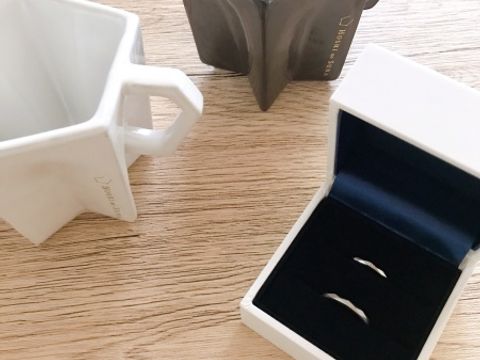 【HOSHI no SUNA 星の砂(ほしのすな)の口コミ】 品のあるデザインで、地球にはなく宇宙に存在するイリジウムという元素が…