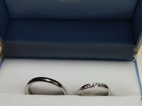 【GALA JEWELRY(ガラジュエリー)の口コミ】 来店前はシンプルなものが良いかなと考えていましたが、実際に試着してみ…