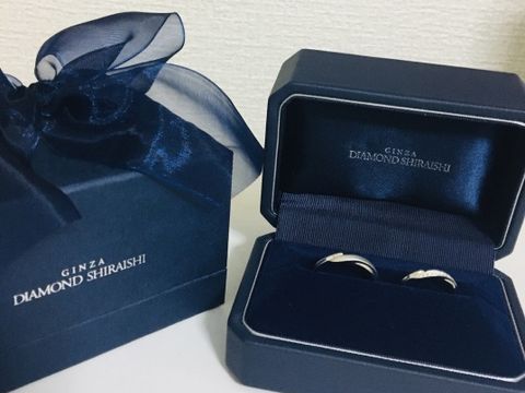 【銀座ダイヤモンドシライシの口コミ】 ずっと付けているものになるので、飽きがこず、尚且つ可愛過ぎないデザイ…