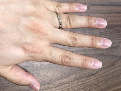 【銀座ダイヤモンドシライシの口コミ】 ■デザイン
シンプルなデザインを探しておりましたが、ストレートタイプを…