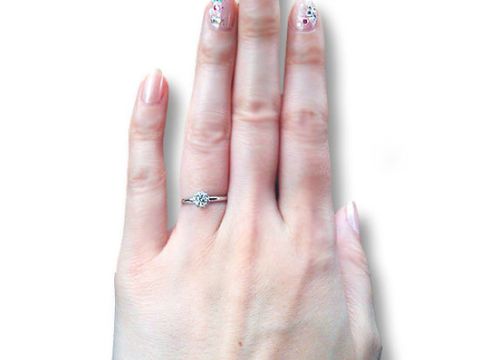 【LUCIE(ルシエ)の口コミ】 前もってサイトでデザインを見て、木洩日・せせらぎのセットリングにしよ…