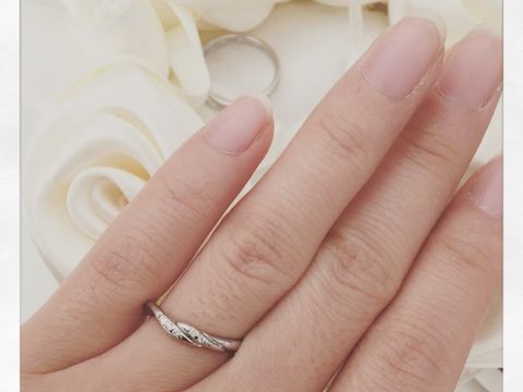 【TAKE-UP(テイクアップ)の口コミ】 毎日付けるものなので、邪魔にならない細めの指輪を探していました。
婚約…