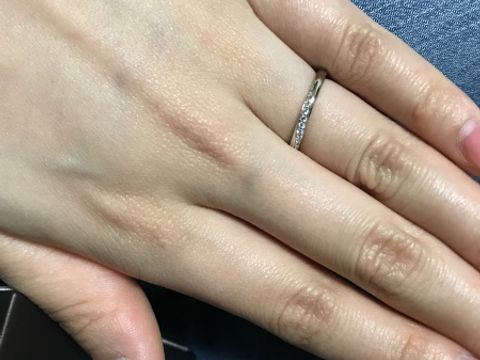 【アイプリモ(I-PRIMO)の口コミ】 360度、どの角度から見てもダイヤモンドが輝いているのがわかるところがい…