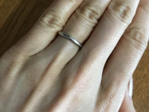 【カルティエ(Cartier)の口コミ】 私も夫も普段はパソコンをつかって仕事をしているので、結婚指輪というい…