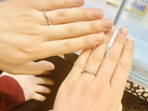 【GALA JEWELRY(ガラジュエリー)の口コミ】 今回購入した指輪は妻とのペアリング。オススメとしては妻のは捻れていて…