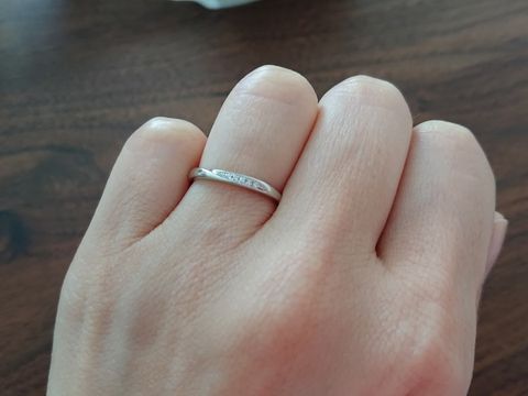 【俄(にわか)の口コミ】 海外ブランドも好きで試着もしましたが、日本人の華奢な指に美しく映える…