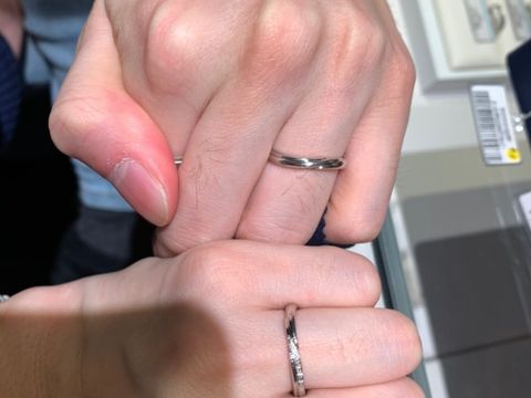 【エクセルコダイヤモンド(EXELCO DIAMOND)の口コミ】 形状がしなやかなものもあれば、ガチッとした太めのものもあったので悩め…