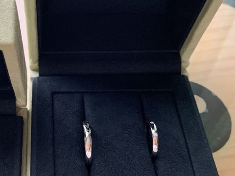 【ヴァン クリーフ＆アーペル(Van Cleef & Arpels)の口コミ】 婚約指輪は同ブランドのクチュールを選びました。マリッジリングも同ブラ…