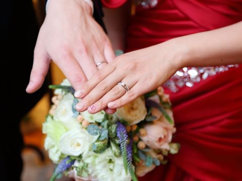 【銀座ダイヤモンドシライシの口コミ】 夫の指は、短く太い（16号）、そして妻である私の指は、短く細い（5号）と…