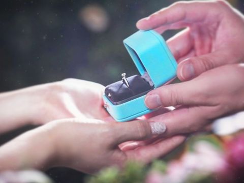 【ティファニー(Tiffany & Co.)の口コミ】 彼がサプライズで用意してくれました！
デザインは王道の婚約指輪といった…