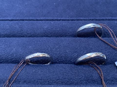 【JEWELRY STUDIO Advance(ジュエリースタジオアドバンス)の口コミ】 あらかじめネットで気になる指輪をチェックしてこの店に行きました。ピン…