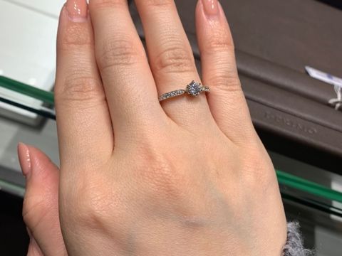 【アイプリモ(I-PRIMO)の口コミ】 指輪は華奢でミルグレインがアンティークな感じでとても素敵でした！なか…