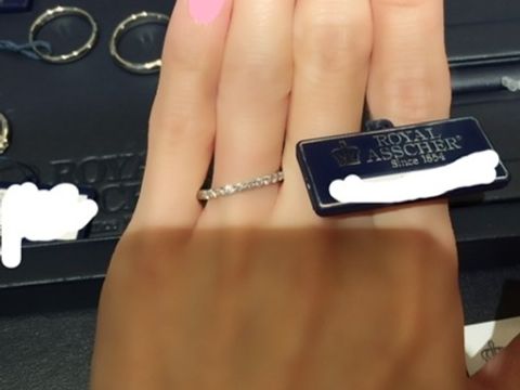 【ROYAL ASSCHER(ロイヤル・アッシャー)の口コミ】 もともと、ハーフエタニティで探していました。サイズが0.5刻みで対応して…