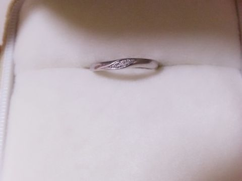 【銀座ダイヤモンドシライシの口コミ】 日常生活で毎日つけるものなので、シンプルなものが良く、ダイヤも小さめ…