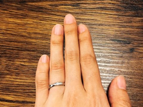 【【閉業】フラー・ジャコー(FURRER-JACOT)の口コミ】 デザインは5枚の花びらのような形をしており、私が購入したタイプはそのう…