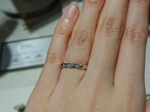 【ショーメ(CHAUMET)の口コミ】 みる人が見ればショーメと一目で分かるデザインで、つけ心地がよく、ダイ…