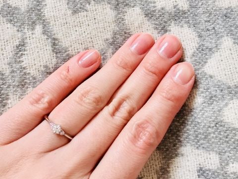 【ROYAL ASSCHER(ロイヤル・アッシャー)の口コミ】 もともと彼が希少価値の高いピンクダイヤが好みだったようで、絶対にピン…