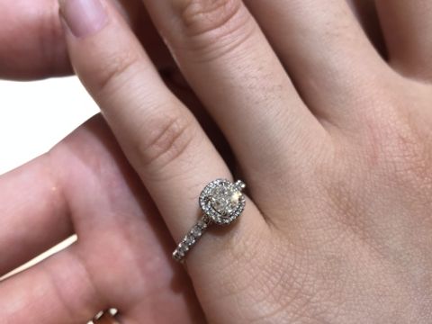 【カルティエ(Cartier)の口コミ】 やはり、4c に関しては安心できます！そこが高いブランドで買う意味かなと…