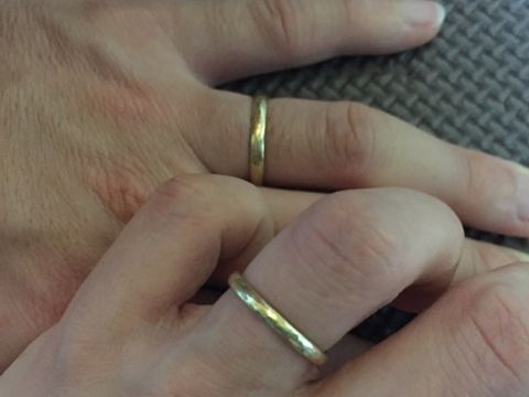 【NIESSING(ニーシング)の口コミ】 まずは素材が一般的な指輪と違いゴールドなので、友人などと同じになるこ…