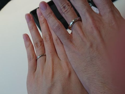 【BRILLIANCE+(ブリリアンスプラス)の口コミ】 シャンパンゴールドという珍しい色がありました。肌なじみがよく、イエロ…