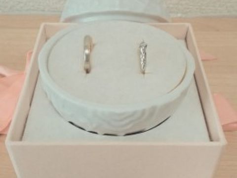 【festaria bijou SOPHIA(フェスタリア ビジュソフィア)の口コミ】 シンプルで人とかぶらないデザインを探していました。
色々なお店を見まし…