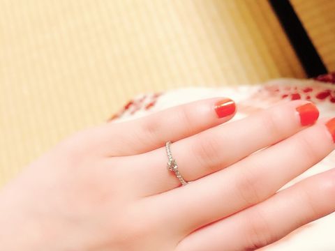 【カルティエ(Cartier)の口コミ】 エタンセル ドゥ カルティエ リング
ネットで一目惚れでした。
一粒で、爪…