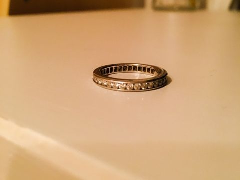 【ハリー・ウィンストン(Harry Winston)の口コミ】 太くて短くてゴツゴツとした私の指でも、たっぷり輝いて女性らしく見えた…