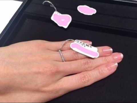 【ティファニー(Tiffany & Co.)の口コミ】 細かいダイヤがはめ込まれているハーフエタニティリングです。ダイヤの周…