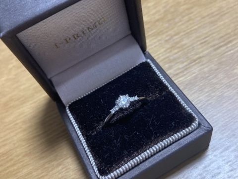 【アイプリモ(I-PRIMO)の口コミ】 ゼクシィのカタログで見て惹かれたので、お店に伺いました。現物を見せて…
